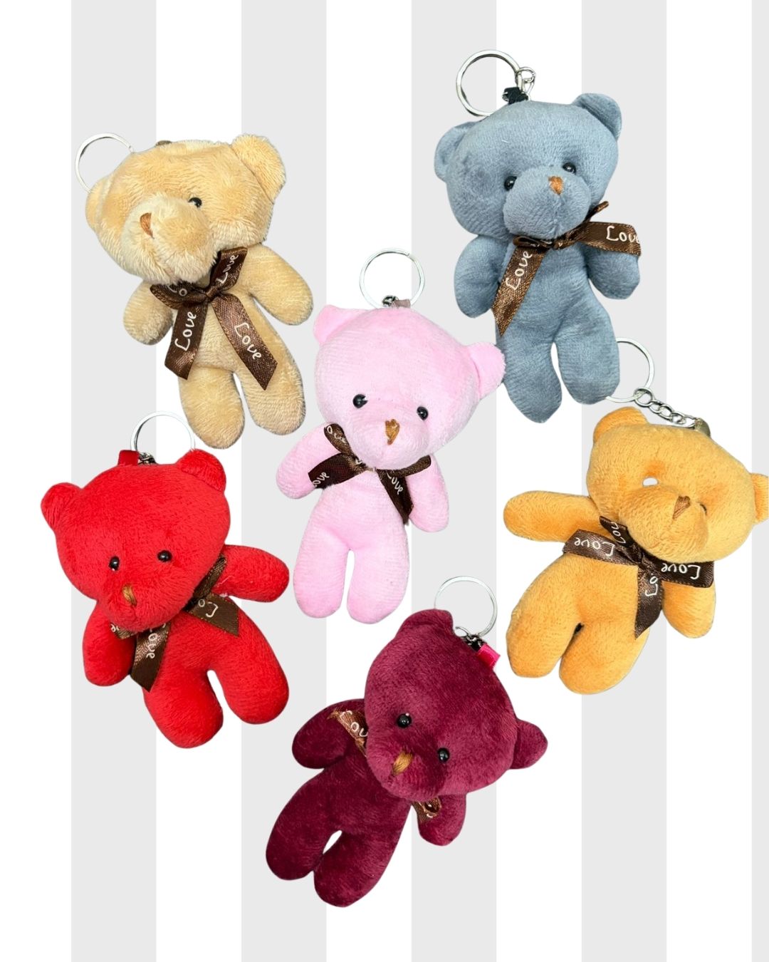 🎁 Cozy Teddy Charm